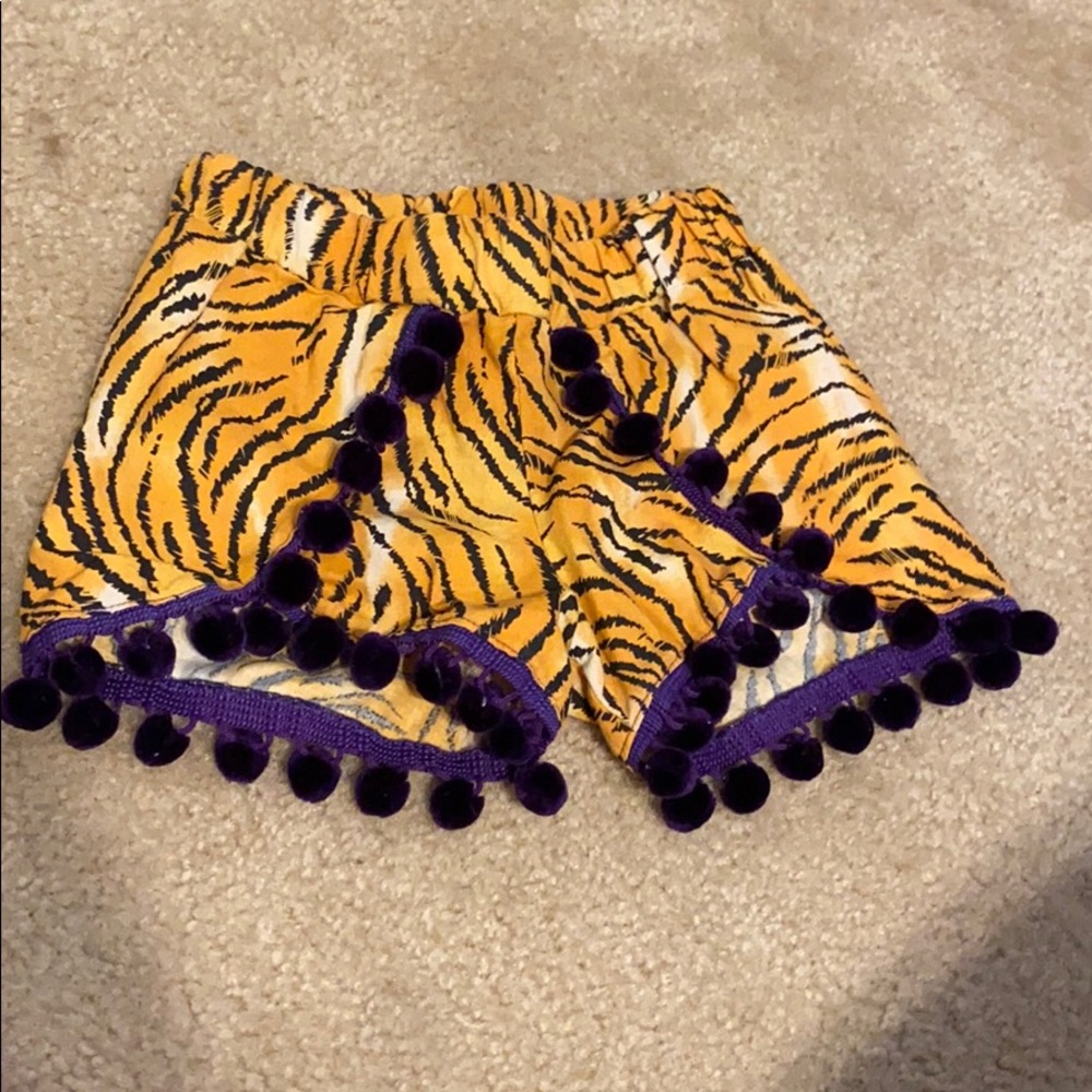 Kids tiger shorts